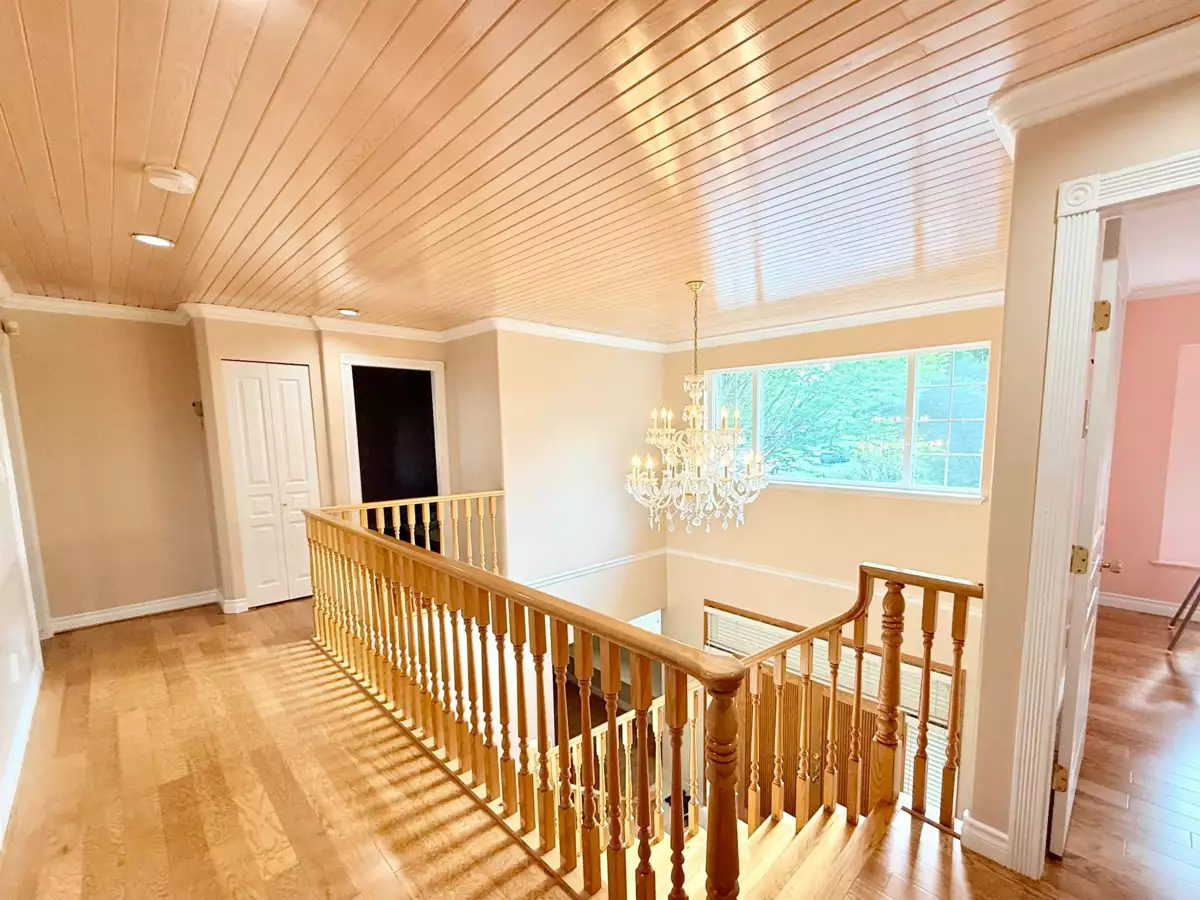 Mudroom Photo of 733 Macdonald Avenue, Burnaby, BC