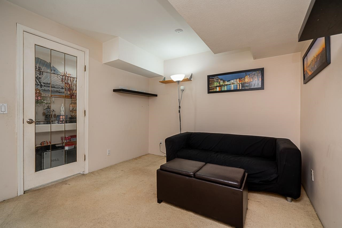 Front Yard Photo of 12 3228 Raleigh Street, Port Coquitlam, BC