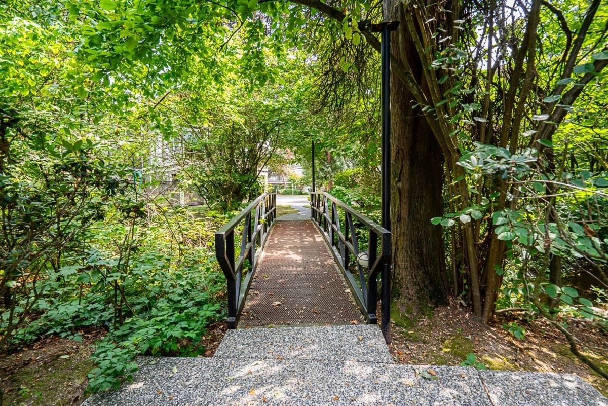 Neighborhood Park Photo Near 12 3228 Raleigh Street, Port Coquitlam, BC