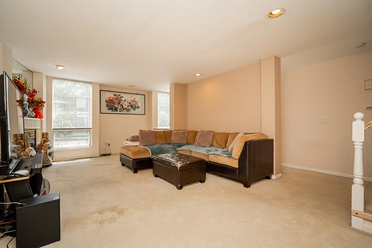 Pantry Photo of 12 3228 Raleigh Street, Port Coquitlam, BC