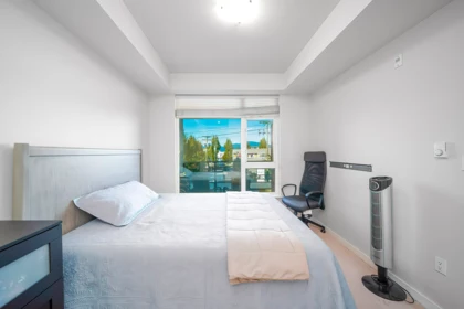 207 5288 Grimmer Street, Burnaby, BC, Burnaby — Apartment/Condo for sale