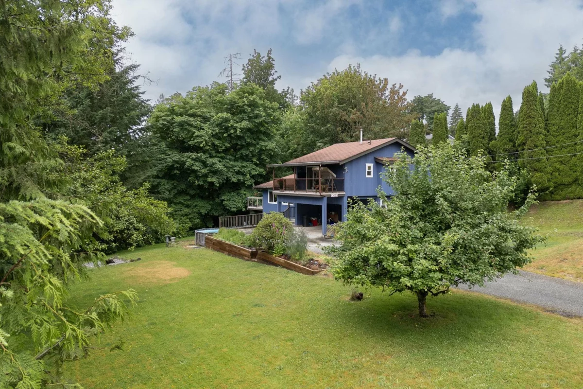 Front Yard Photo of 13055 238 Street, Maple Ridge, BC