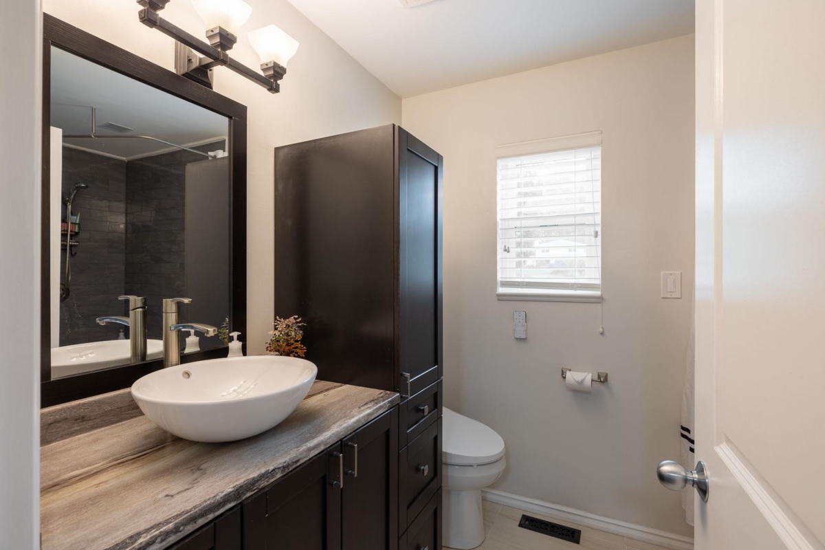 Laundry Room Photo of 13055 238 Street, Maple Ridge, BC