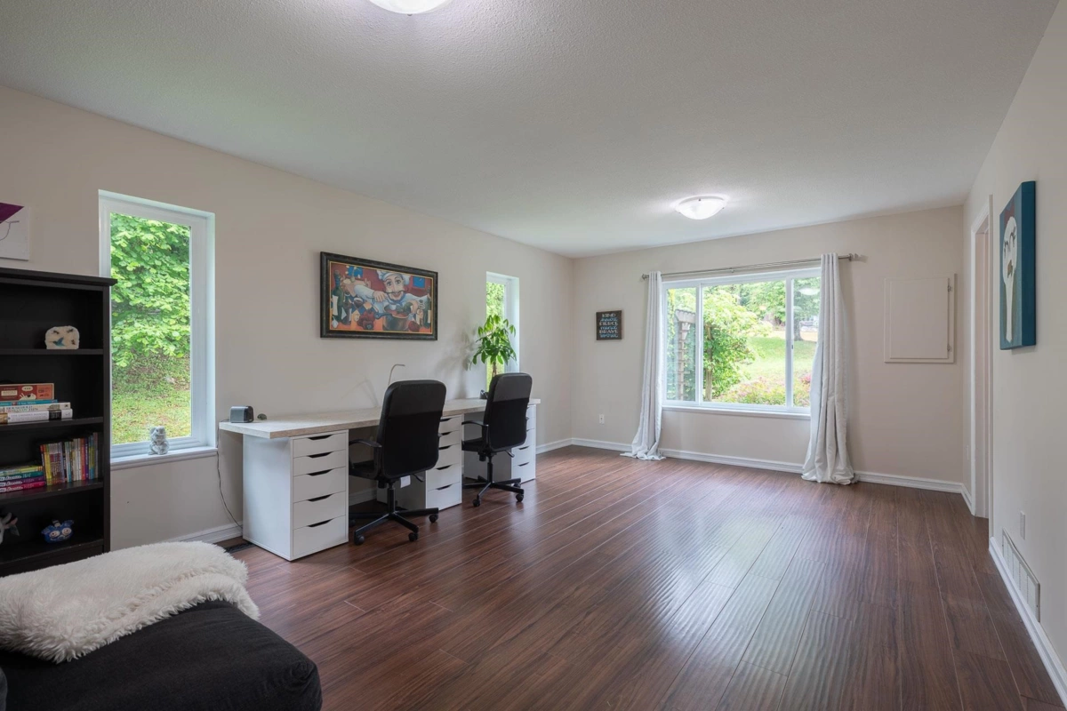 Powder Room Photo of 13055 238 Street, Maple Ridge, BC