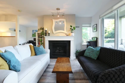 215 1890 W 6th Avenue, Vancouver, BC, Vancouver — Apartment/Condo for sale