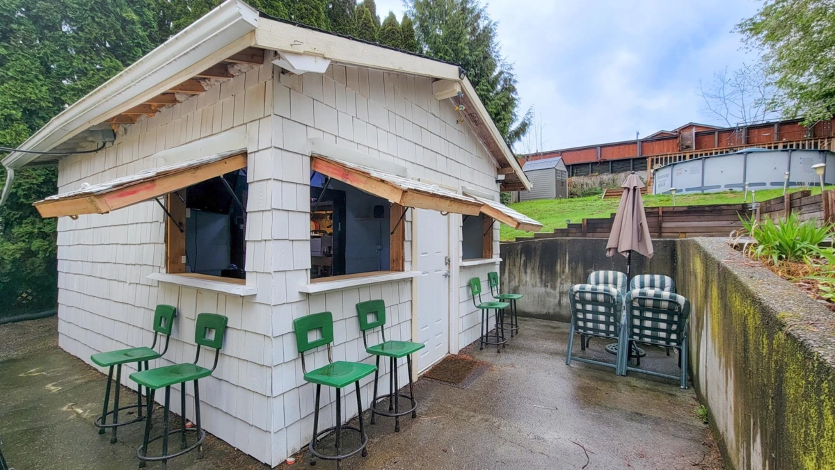 Basement Recreation Room Photo of 32731 Adams Avenue, Mission, BC