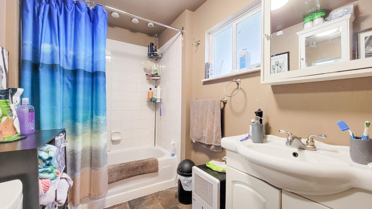 Bedroom 2 Photo of 32731 Adams Avenue, Mission, BC