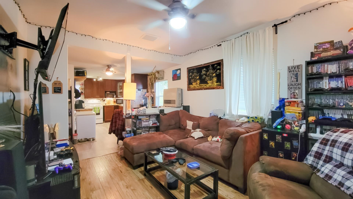 Breakfast Nook Photo of 32731 Adams Avenue, Mission, BC