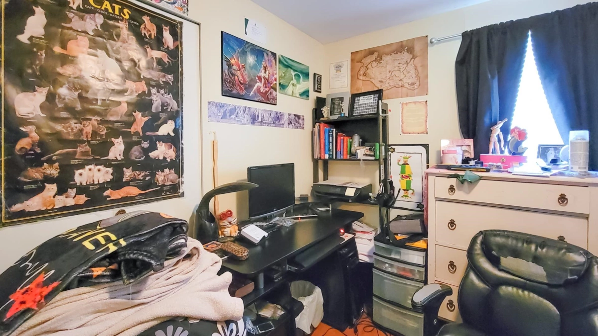 Guest Bathroom Photo of 32731 Adams Avenue, Mission, BC