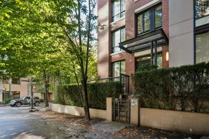 308 Smithe Street, Vancouver, BC, Downtown VW — 2 bed townhouse for sale