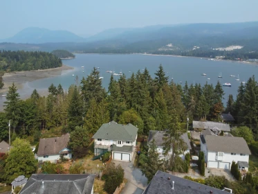 5866A Turnstone Crescent, Sechelt, BC, Sechelt — Single Family Residence for sale