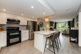 204 285 Newport Drive, Port Moody, BC
