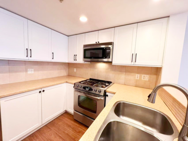 1001 8160 Lansdowne Road, Richmond, BC, Richmond — Apartment/Condo for sale