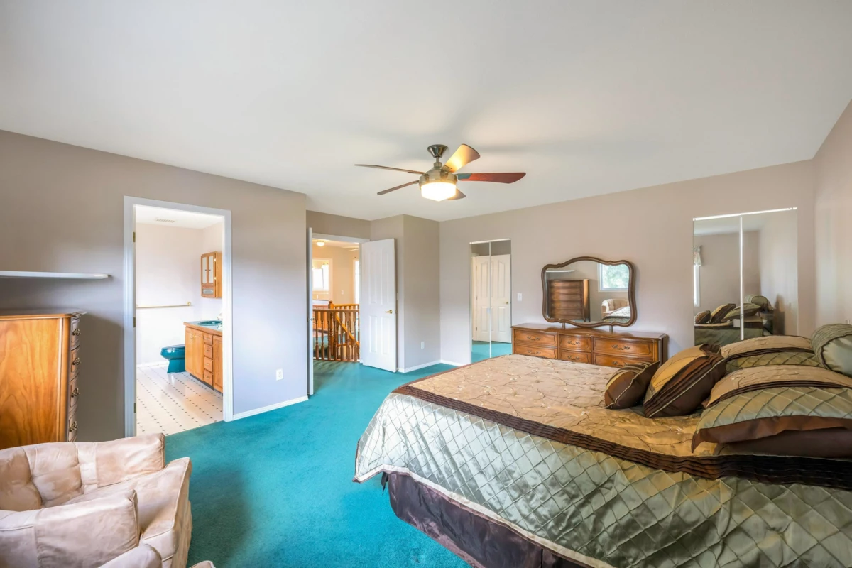 Entry Foyer Photo of 8165 154 Street, Surrey, BC