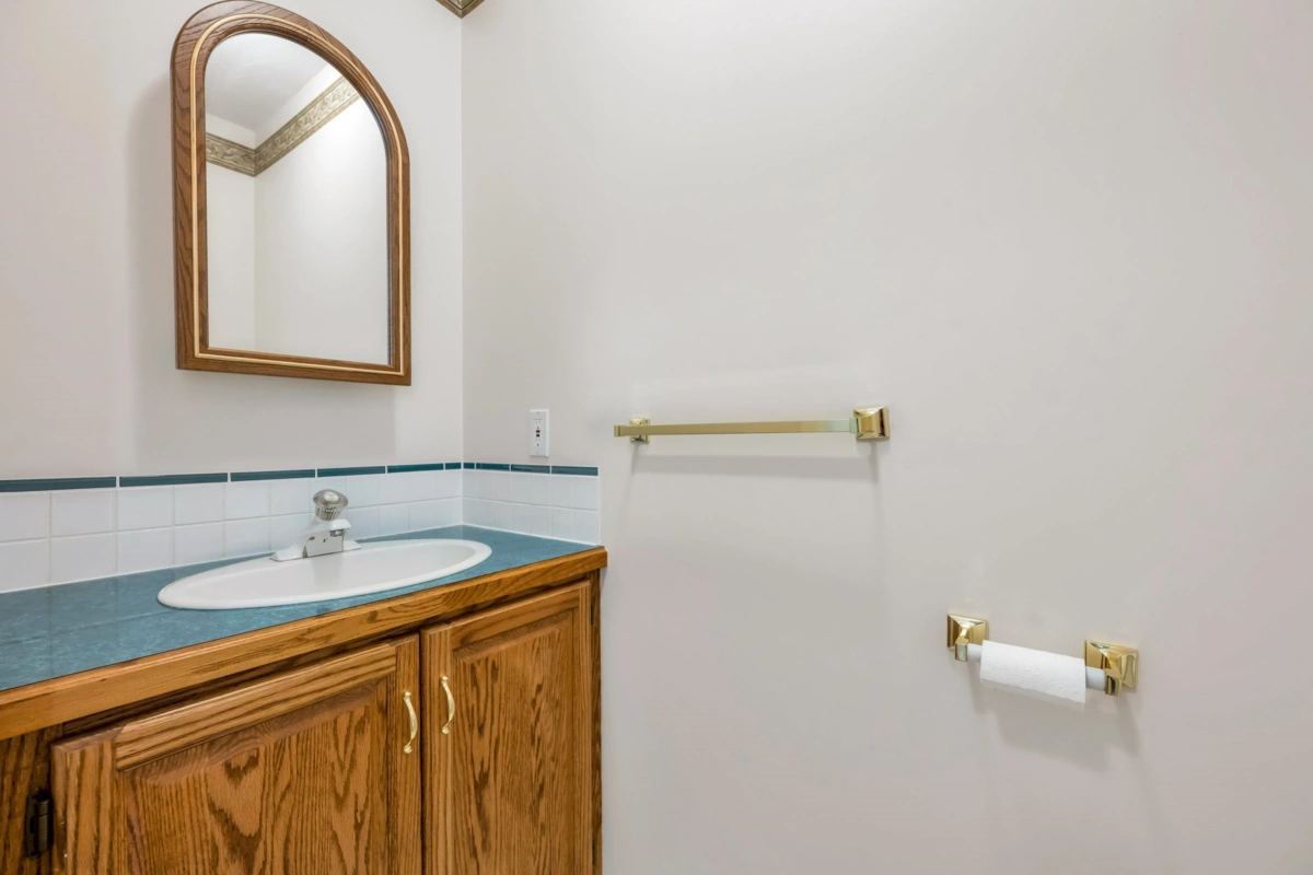 Guest Bathroom Photo of 8165 154 Street, Surrey, BC