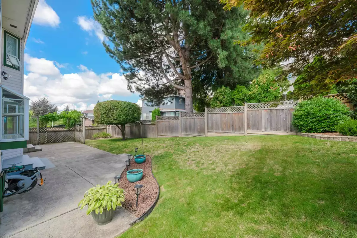 Hot Tub / Spa Photo of 8165 154 Street, Surrey, BC