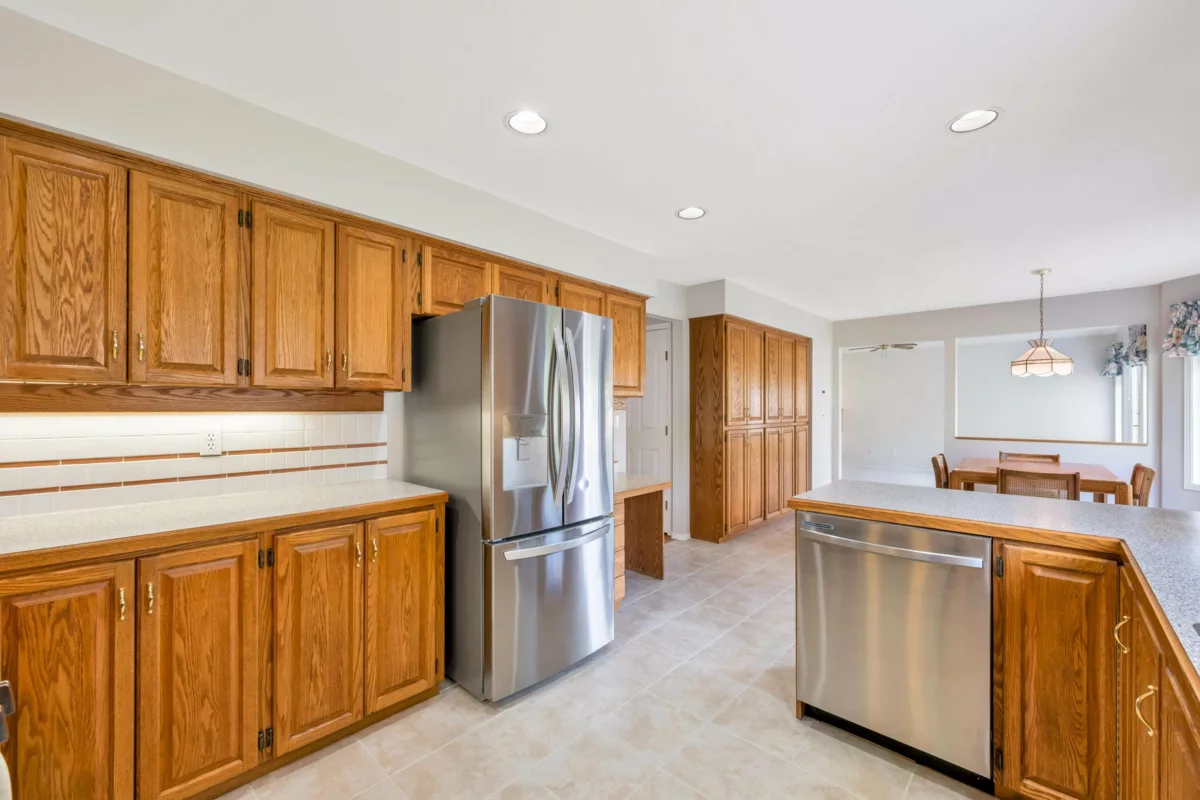 Kitchen Photo of 8165 154 Street, Surrey, BC