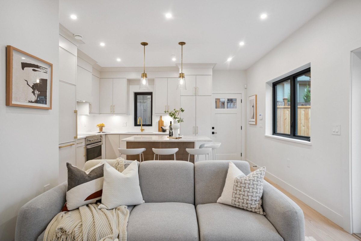 Family Room Photo of 1917 3rd Avenue, Vancouver, BC