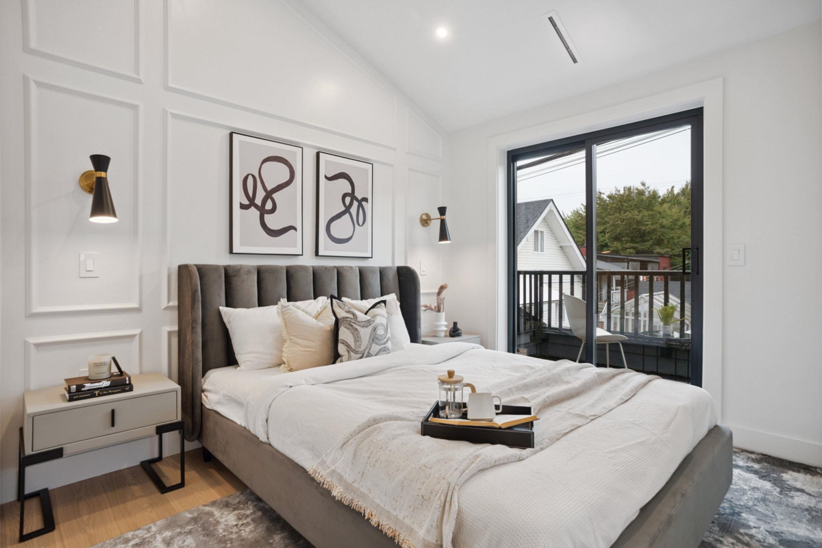 Primary Bathroom Photo of 1917 3rd Avenue, Vancouver, BC