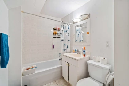 Basement Recreation Room Photo of 5735 Earles Street, Vancouver, BC