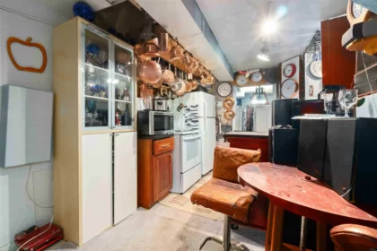 Mudroom Photo of 5735 Earles Street, Vancouver, BC
