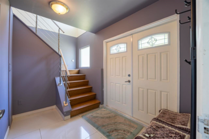 Entry Foyer Photo of 9923 Semiahmoo Road, Surrey, BC