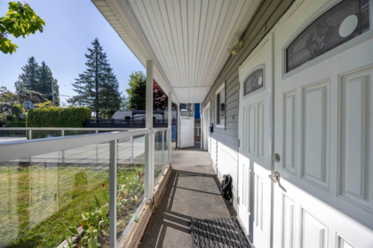 Family Room Photo of 9923 Semiahmoo Road, Surrey, BC