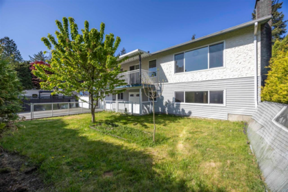 Living Room Photo of 9923 Semiahmoo Road, Surrey, BC