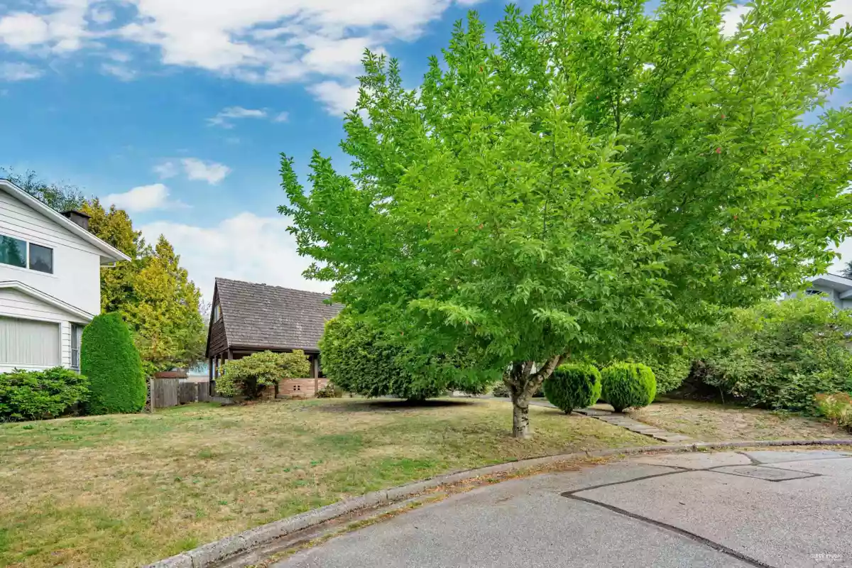 Family Room Photo of 5809 Fremlin Street, Vancouver, BC