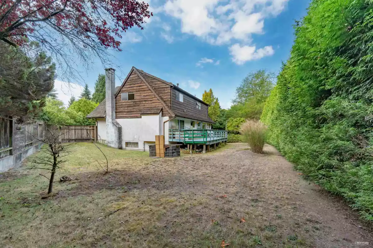 Kitchen Photo of 5809 Fremlin Street, Vancouver, BC