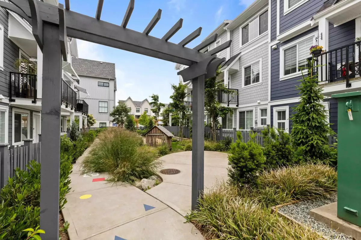 Exterior Front Photo of 44 20321 80 Avenue, Langley, BC