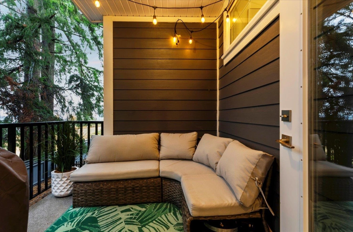 Hallway Photo of 44 20321 80 Avenue, Langley, BC