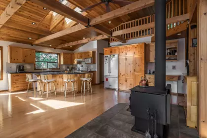 Kitchen Island Photo of 914 164 Street, Surrey, BC