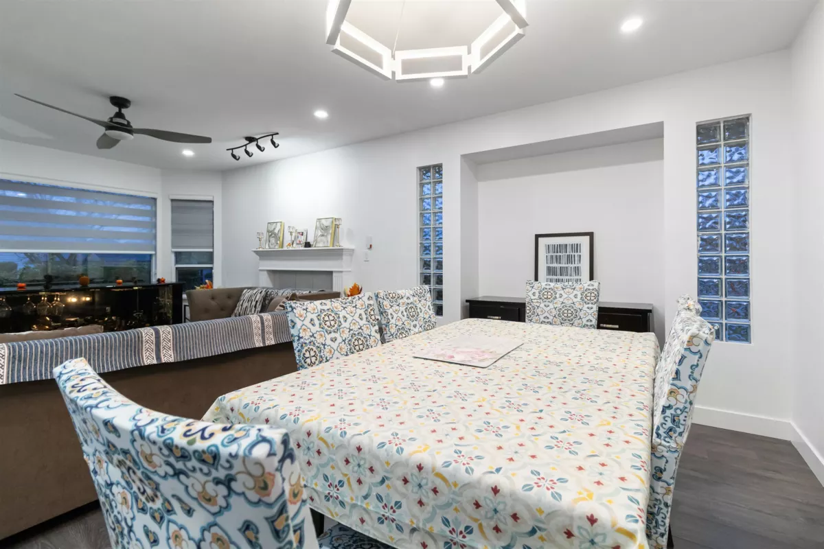 Breakfast Nook Photo of 200 3160 Townline Road, Abbotsford, BC