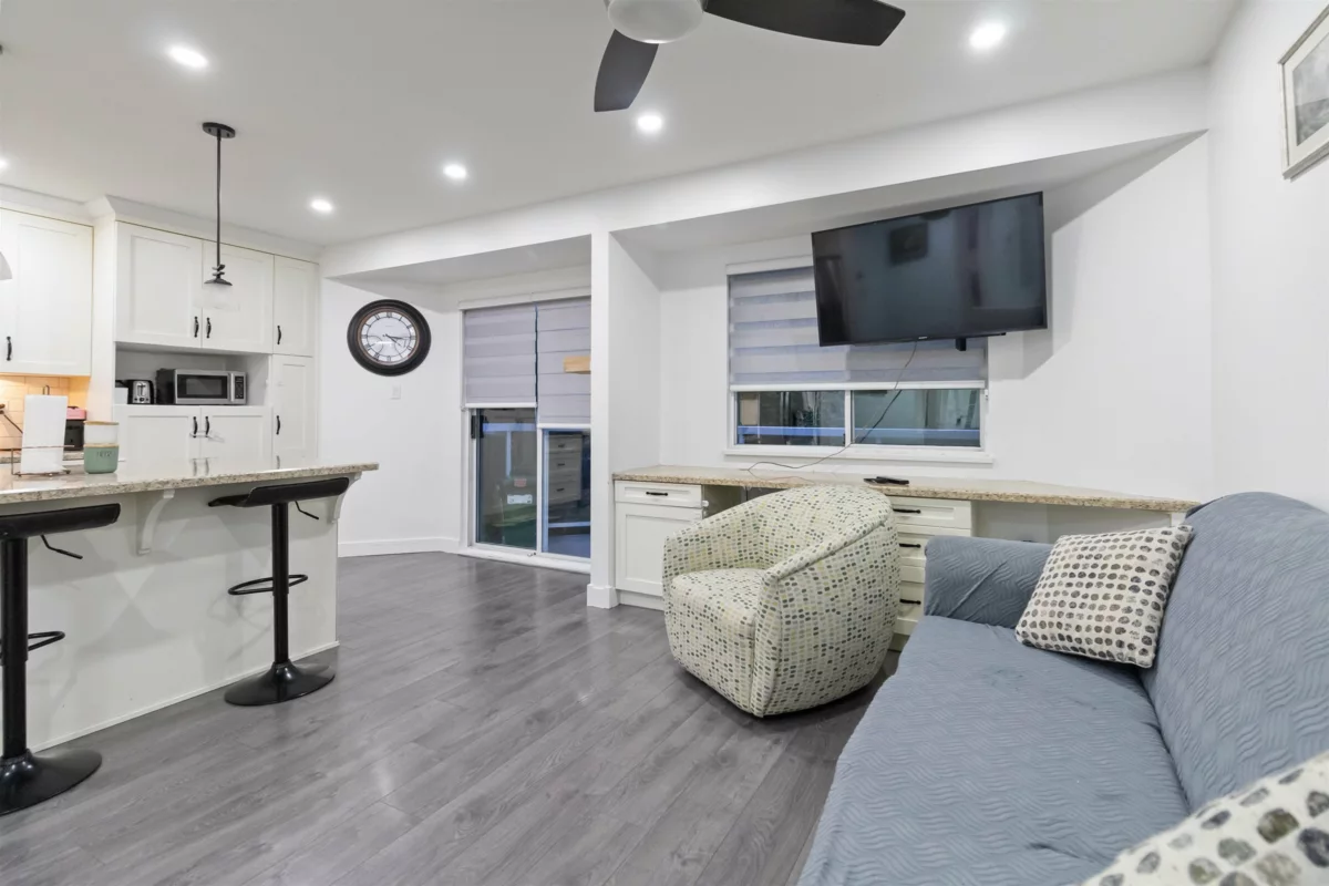 Primary Bathroom Photo of 200 3160 Townline Road, Abbotsford, BC