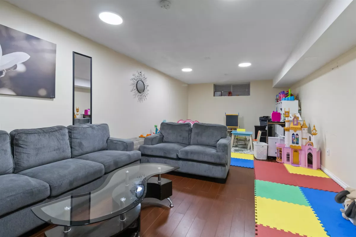 Staircase Photo of 200 3160 Townline Road, Abbotsford, BC