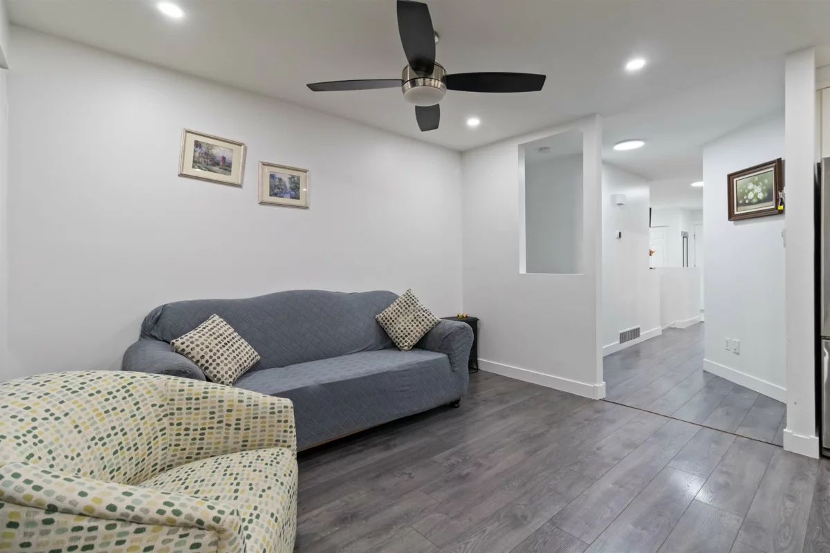 Walk-In Closet Photo of 200 3160 Townline Road, Abbotsford, BC