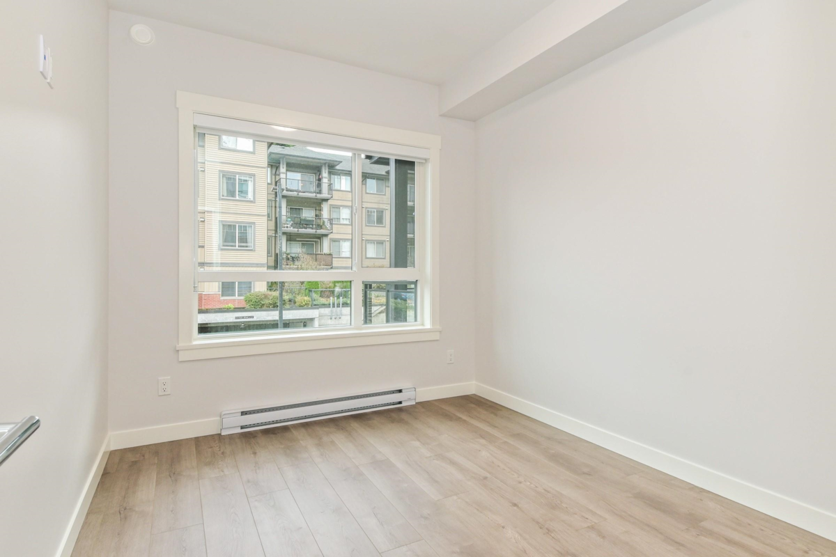 Bedroom 3 Photo of 306 33886 Pine Street, Abbotsford, BC