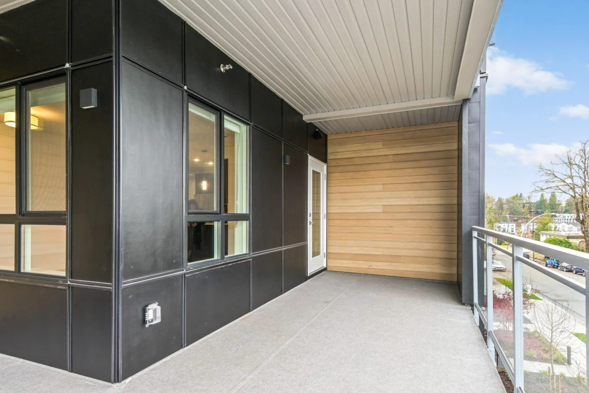 Loft / Bonus Room Photo of 306 33886 Pine Street, Abbotsford, BC