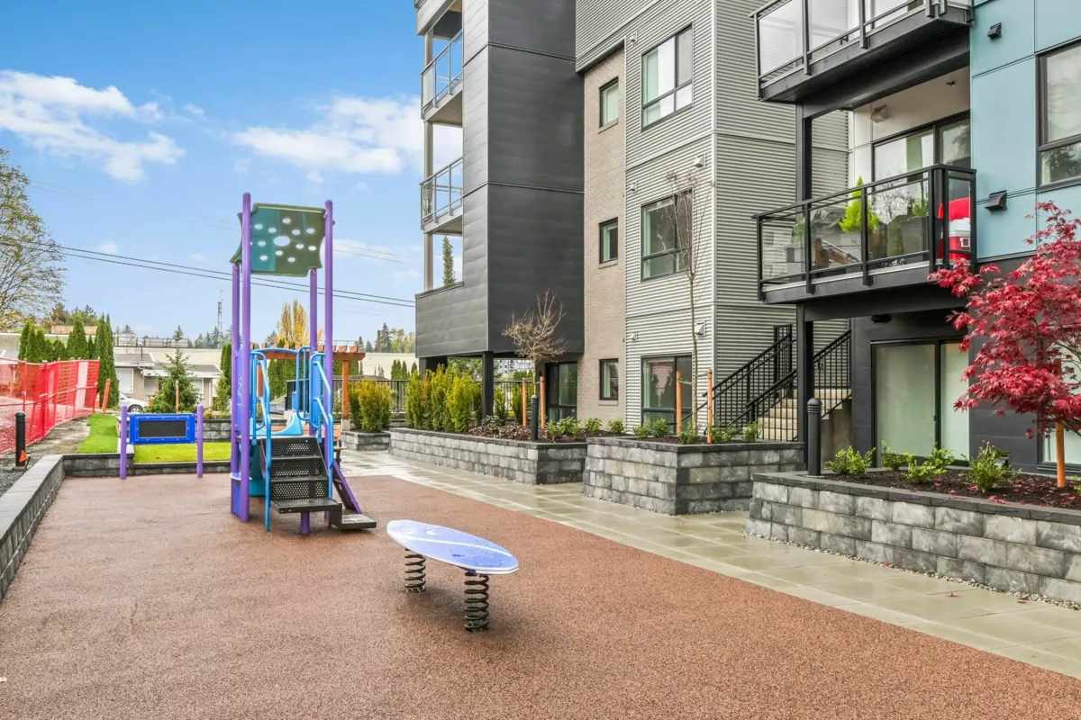 Mudroom Photo of 306 33886 Pine Street, Abbotsford, BC