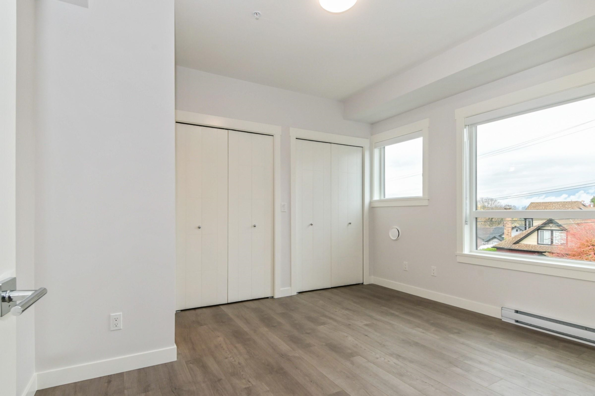 Primary Bedroom Photo of 306 33886 Pine Street, Abbotsford, BC