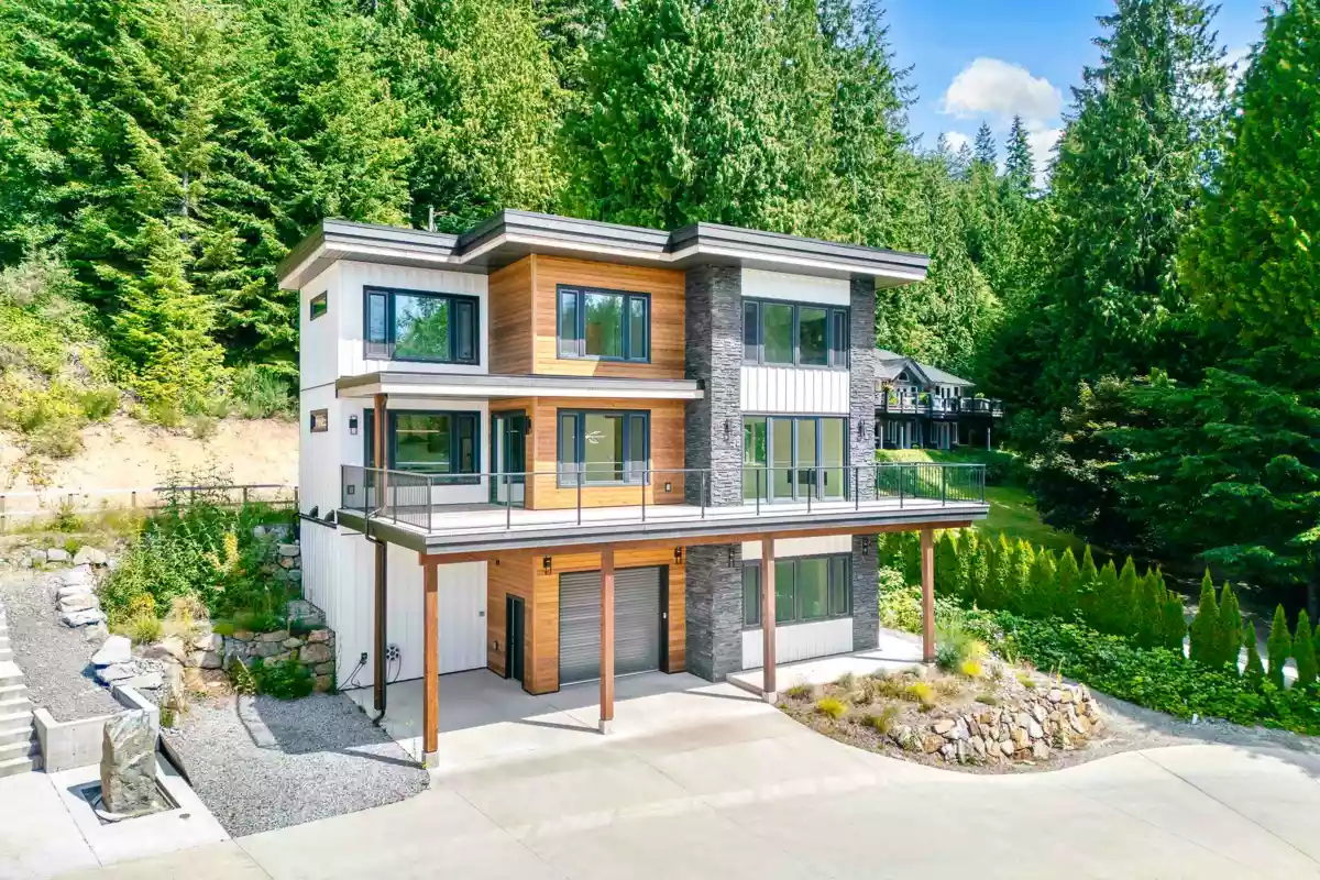 Playground / Recreational Area Near 971 Marine Drive, Gibsons, BC