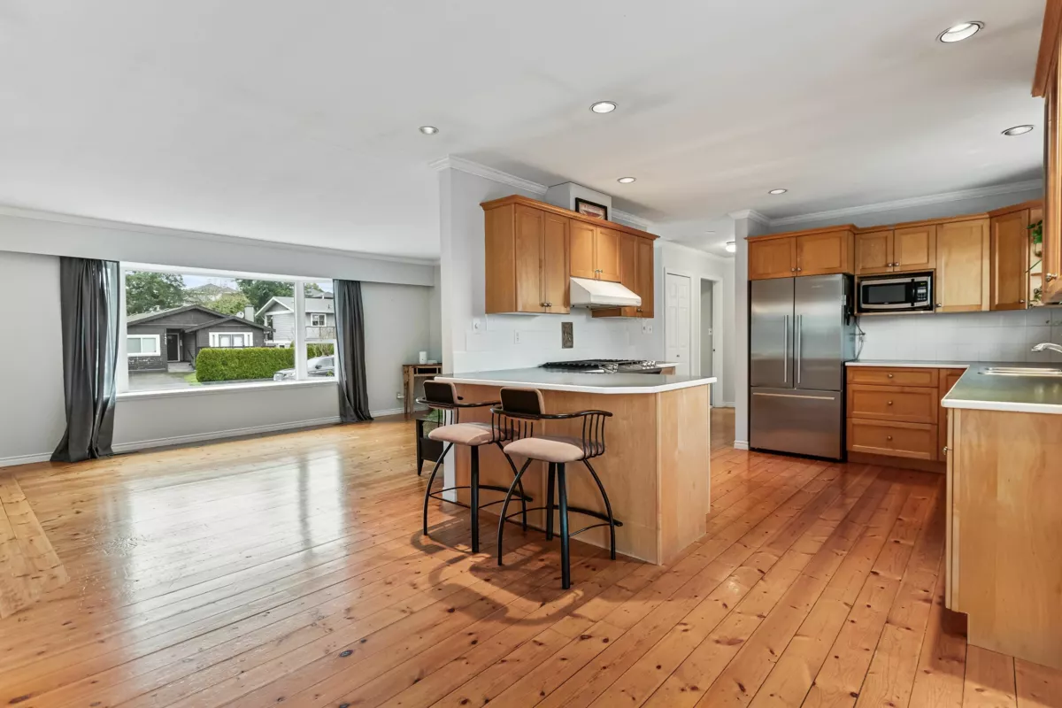 Bedroom 2 Photo of 1430 Maple Street, White Rock, BC