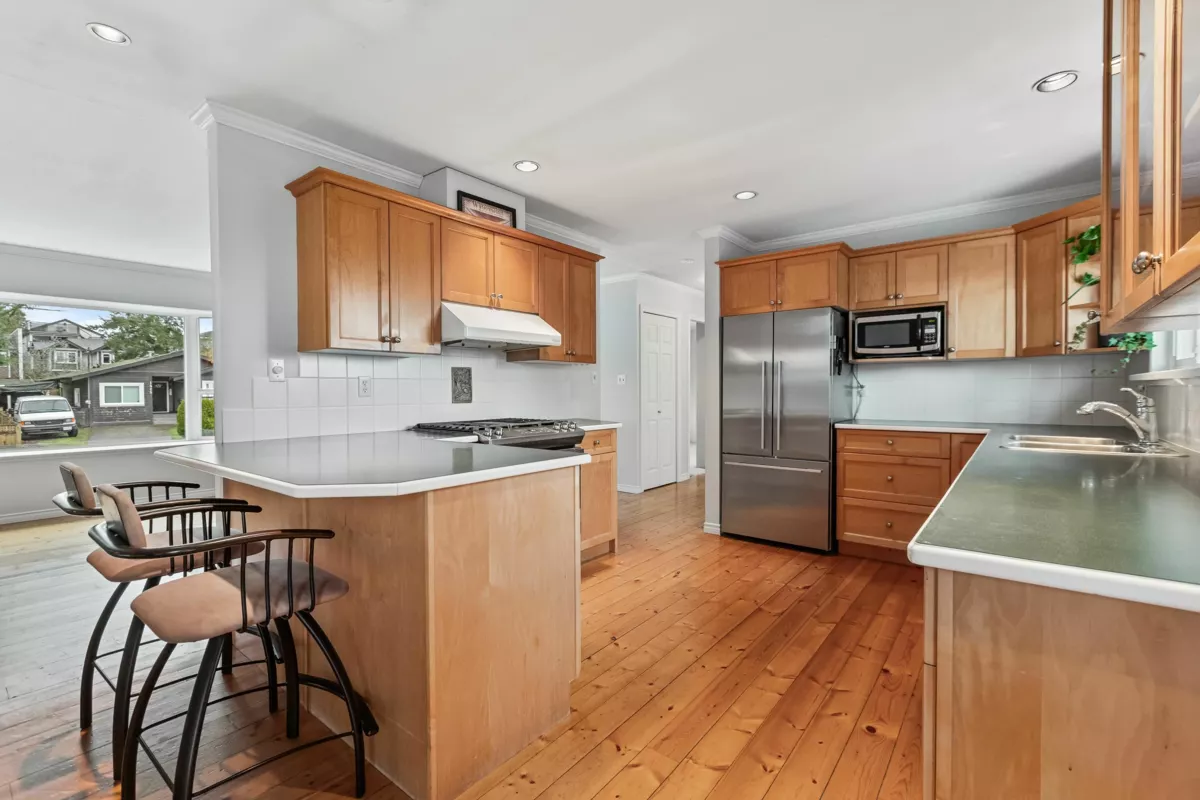 Bedroom 3 Photo of 1430 Maple Street, White Rock, BC