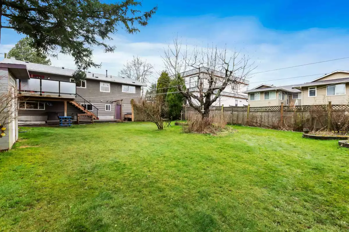 Community Amenities Photo (Clubhouse) of 1430 Maple Street, White Rock, BC