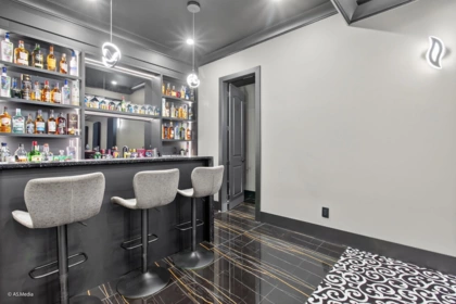 Hallway Photo of 12673 54 Avenue, Surrey, BC