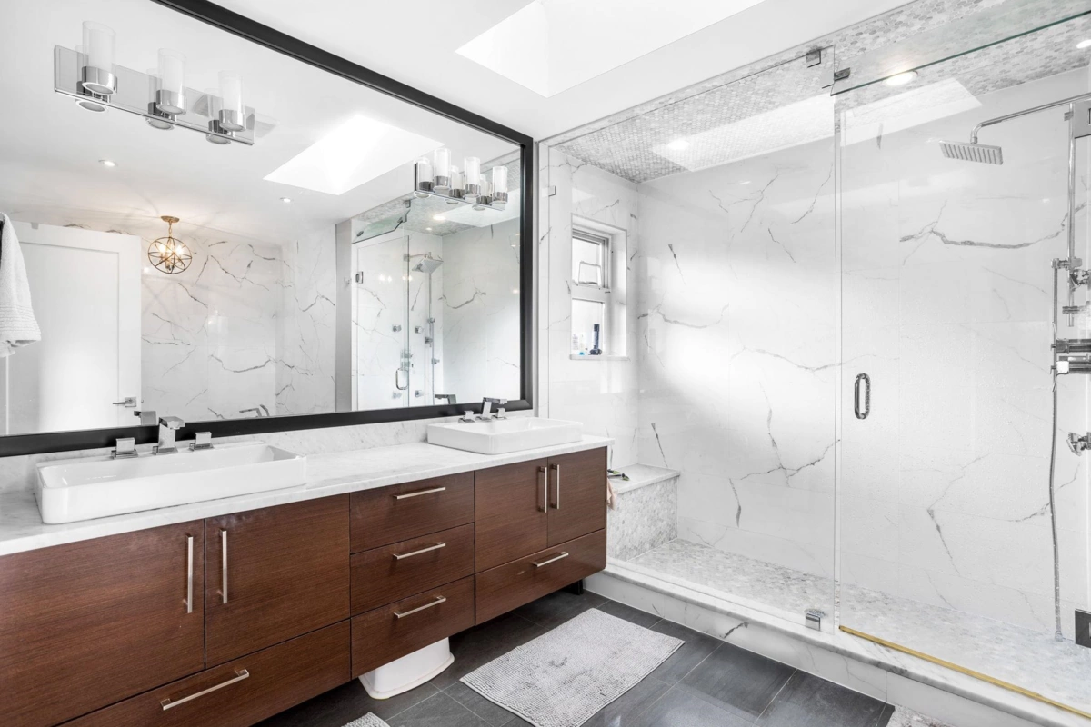 Basement Recreation Room Photo of 8656 Gilley Avenue, Burnaby, BC