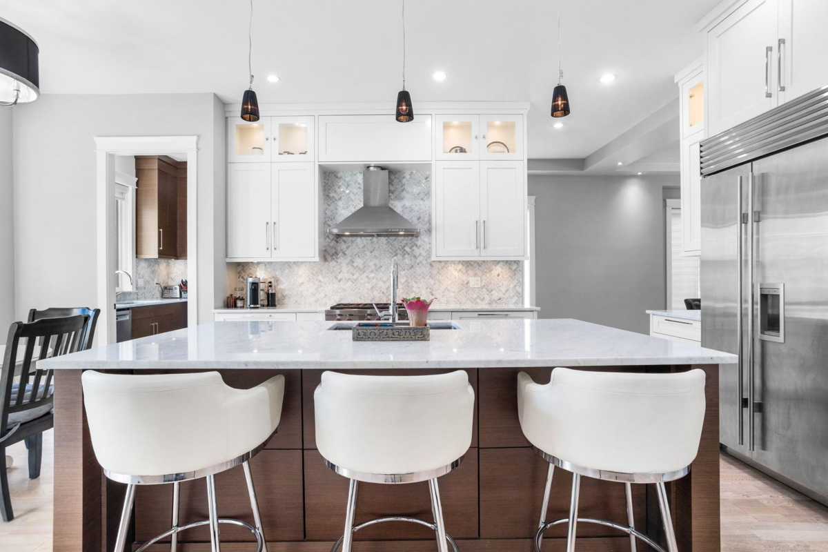 Primary Bathroom Photo of 8656 Gilley Avenue, Burnaby, BC