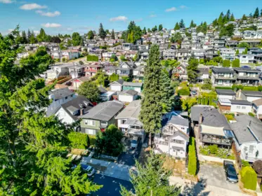 Hot Tub / Spa Photo of 45 N Stratford Avenue, Burnaby, BC