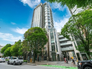 806 565 Smithe Street, Vancouver, BC, Vancouver — Apartment/Condo for sale